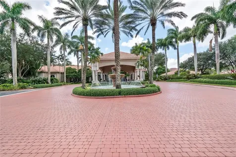 7546 NW 18th Drive Pembroke Pines FL 33024