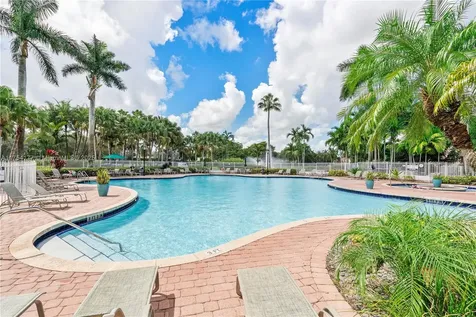 7546 NW 18th Drive Pembroke Pines FL 33024