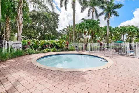 7546 NW 18th Drive Pembroke Pines FL 33024