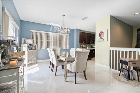 7546 NW 18th Drive Pembroke Pines FL 33024