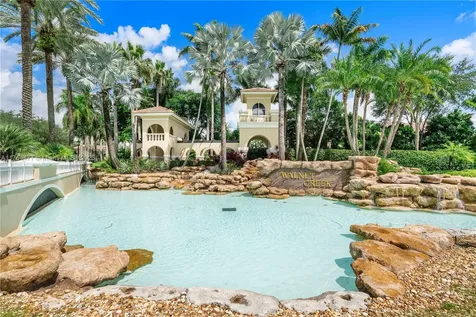 7546 NW 18th Drive Pembroke Pines FL 33024
