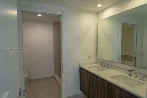 488 NE 18 Street Miami FL 33132