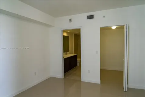 488 NE 18 Street Miami FL 33132