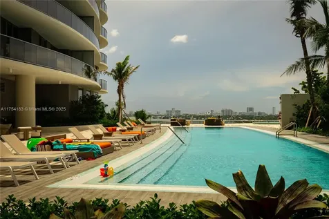 488 NE 18 Street Miami FL 33132