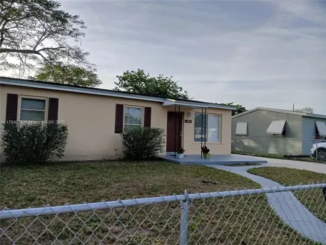 520 N 69th Avenue Hollywood FL 33024