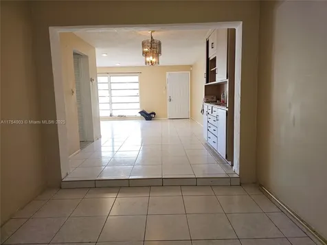 2415 NW 73rd Avenue Sunrise FL 33313