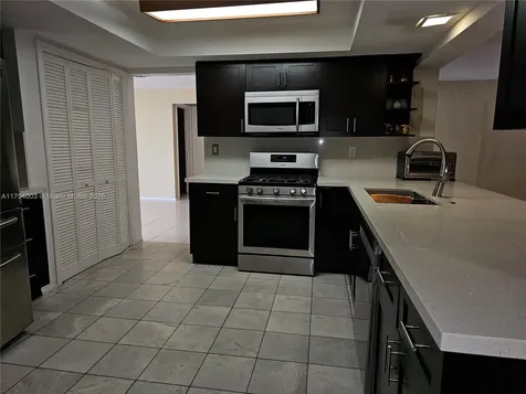 2415 NW 73rd Avenue Sunrise FL 33313