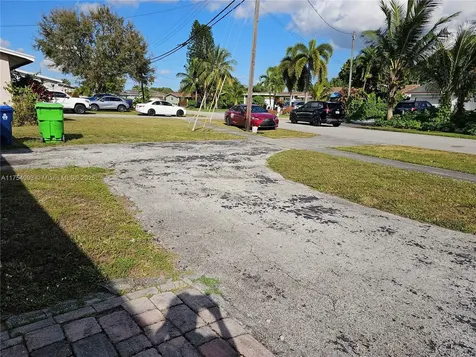 2415 NW 73rd Avenue Sunrise FL 33313