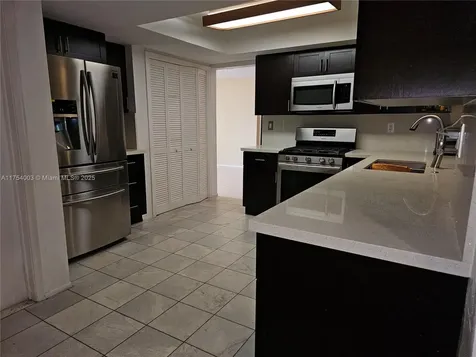 2415 NW 73rd Avenue Sunrise FL 33313