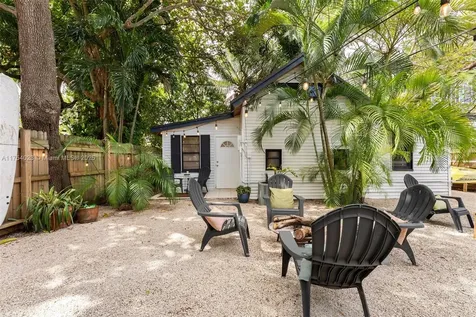 3180 Plaza Street Miami FL 33133