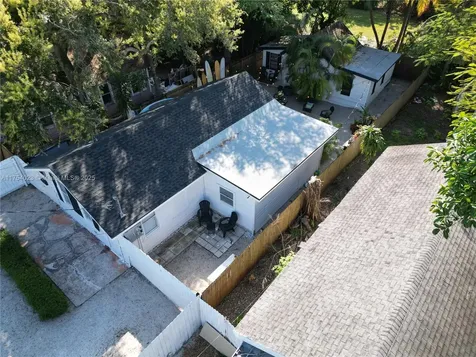 3180 Plaza Street Miami FL 33133
