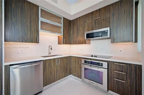 60 SW 13th Street Miami FL 33130