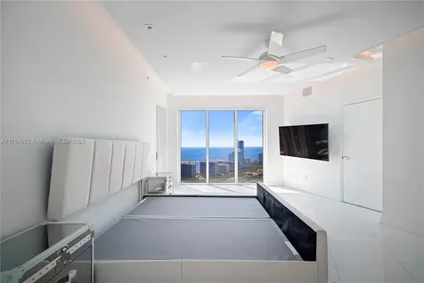 60 SW 13th Street Miami FL 33130