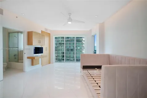 60 SW 13th Street Miami FL 33130