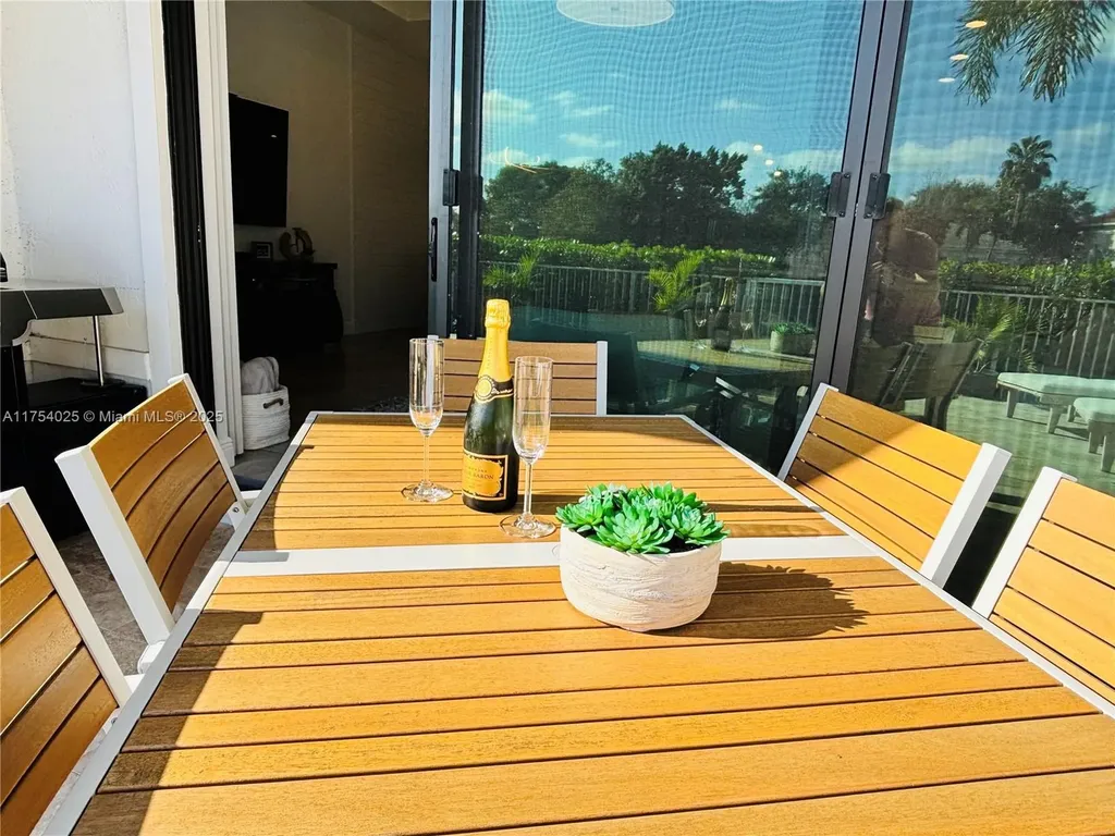 3815 NW 89th Way Coral Springs FL 33065