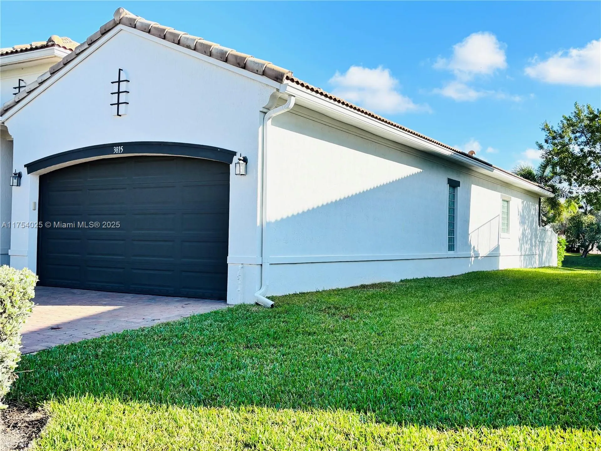 3815 NW 89th Way Coral Springs FL 33065