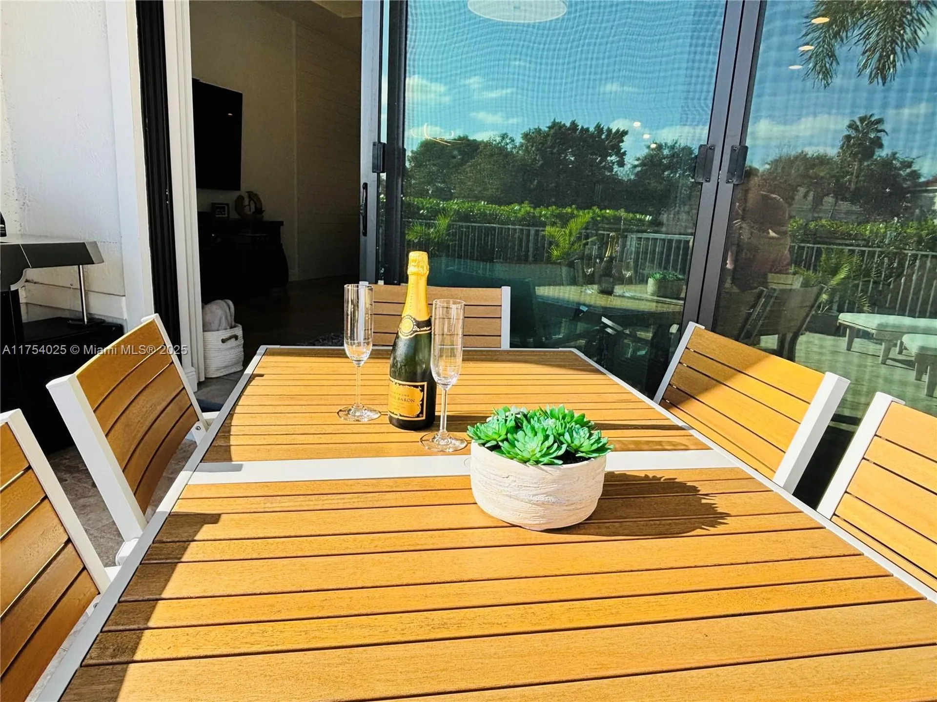 3815 NW 89th Way Coral Springs FL 33065