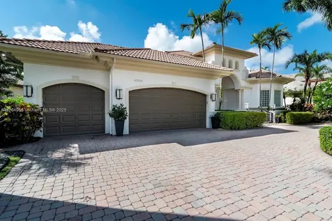 10968 Canary Island Court Plantation FL 33324