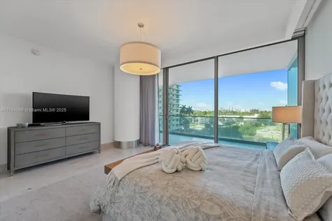 10201 Collins Avenue Bal Harbour FL 33154