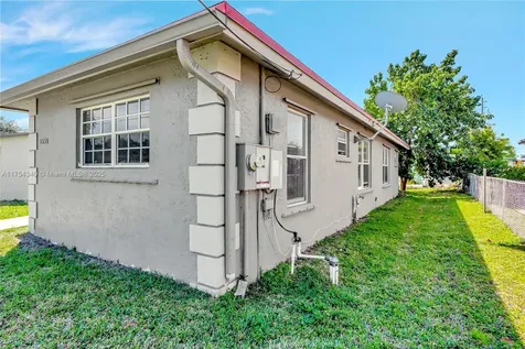 1038 NW 8th Street Hallandale Beach FL 33009
