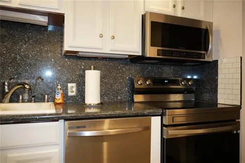 20335 W Country Club Drive Aventura FL 33180
