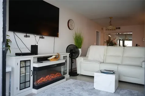 20335 W Country Club Drive Aventura FL 33180