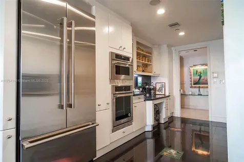 7241 Fisher Island Drive Miami Beach FL 33109
