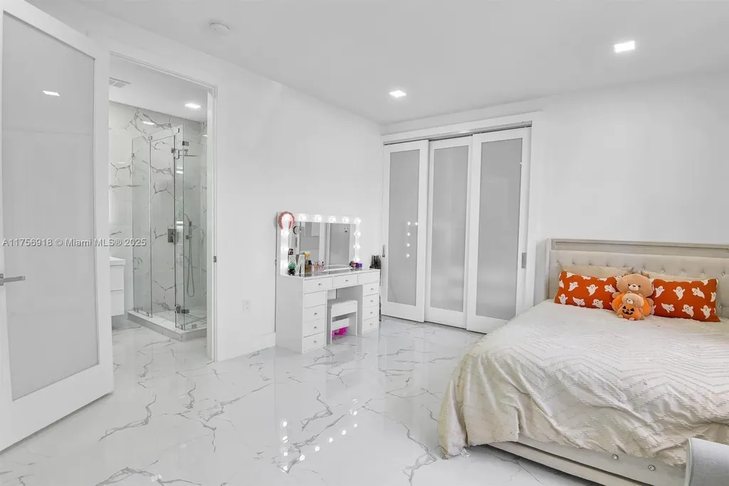 2578 NW 63rd Lane Boca Raton FL 33496