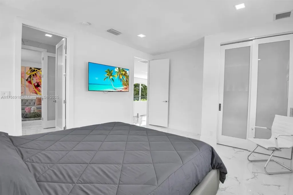 2578 NW 63rd Lane Boca Raton FL 33496