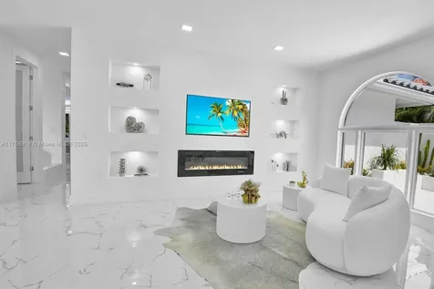 2578 NW 63rd Lane Boca Raton FL 33496