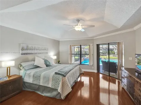 1034 Poplar Circle Weston FL 33326