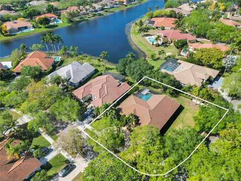 1034 Poplar Circle Weston FL 33326