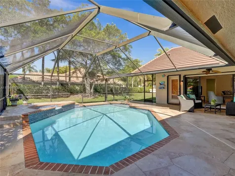 1034 Poplar Circle Weston FL 33326