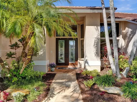 1034 Poplar Circle Weston FL 33326
