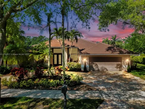 1034 Poplar Circle Weston FL 33326