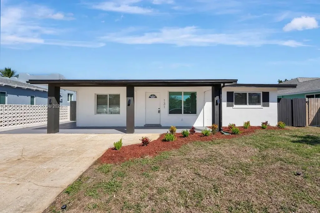 131 SE 4th Avenue Boynton Beach FL 33435