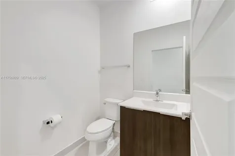 10473 NW 82nd Street Doral FL 33178
