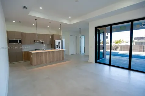 1817 NE 17th Street Other City - In The State Of Florida FL 33909