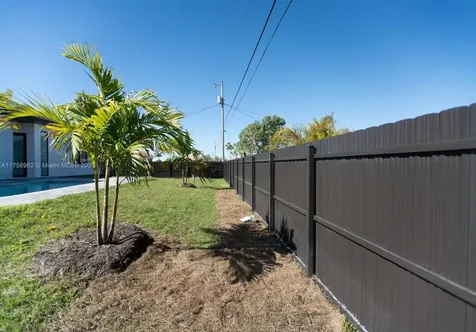 1817 NE 17th Street Other City - In The State Of Florida FL 33909