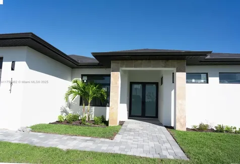 1817 NE 17th Street Other City - In The State Of Florida FL 33909