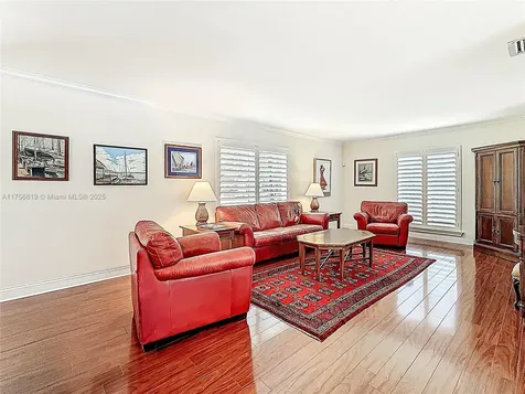 16424 SW 75th Avenue Palmetto Bay FL 33157