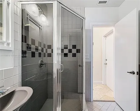 16424 SW 75th Avenue Palmetto Bay FL 33157