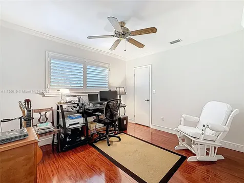 16424 SW 75th Avenue Palmetto Bay FL 33157