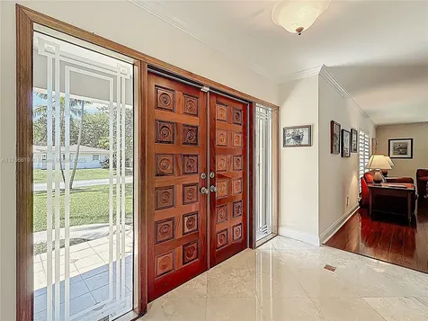 16424 SW 75th Avenue Palmetto Bay FL 33157