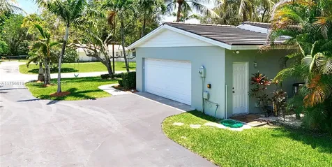 16424 SW 75th Avenue Palmetto Bay FL 33157