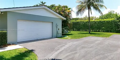 16424 SW 75th Avenue Palmetto Bay FL 33157
