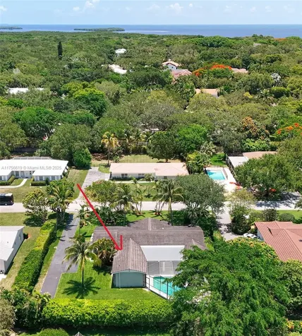 16424 SW 75th Avenue Palmetto Bay FL 33157
