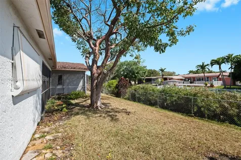 10500 NW 5th Street Plantation FL 33324