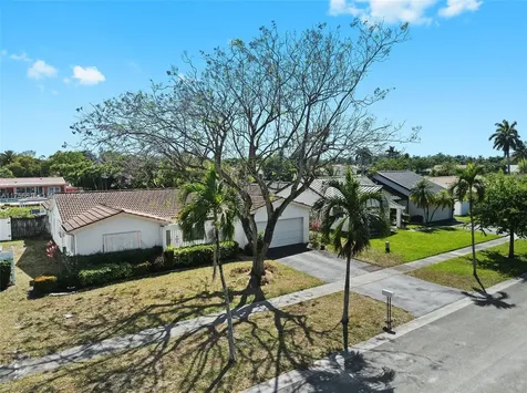 10500 NW 5th Street Plantation FL 33324