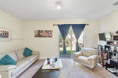 142 SE 28th Terrace Homestead FL 33033